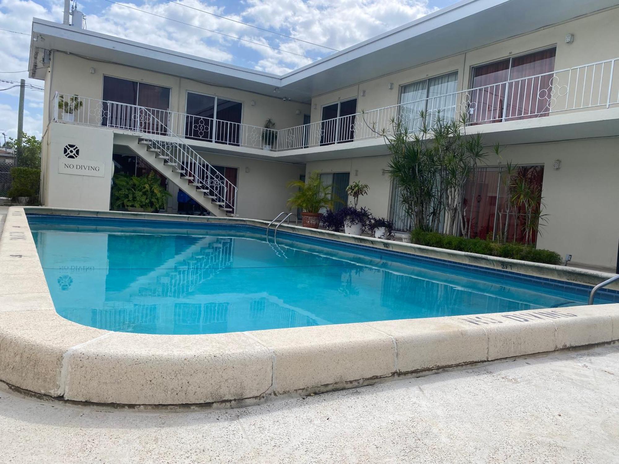 Queens Lodge Motel West Palm Beach Exteriér fotografie