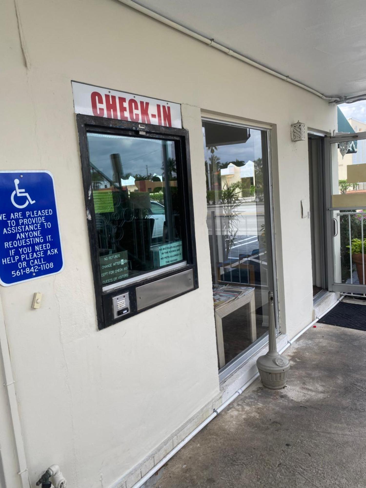 Queens Lodge Motel West Palm Beach Exteriér fotografie